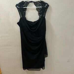 Dressbarn Signature Valerie Women’s Size 14 Fitted Cocktail Black Dress